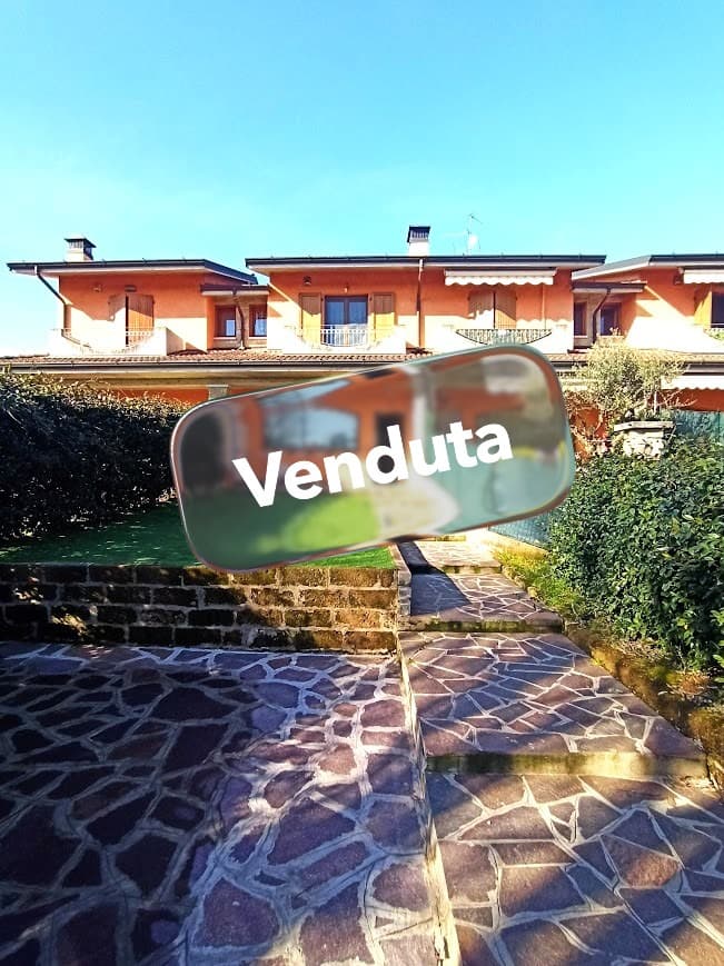 Villa a schiera centrale