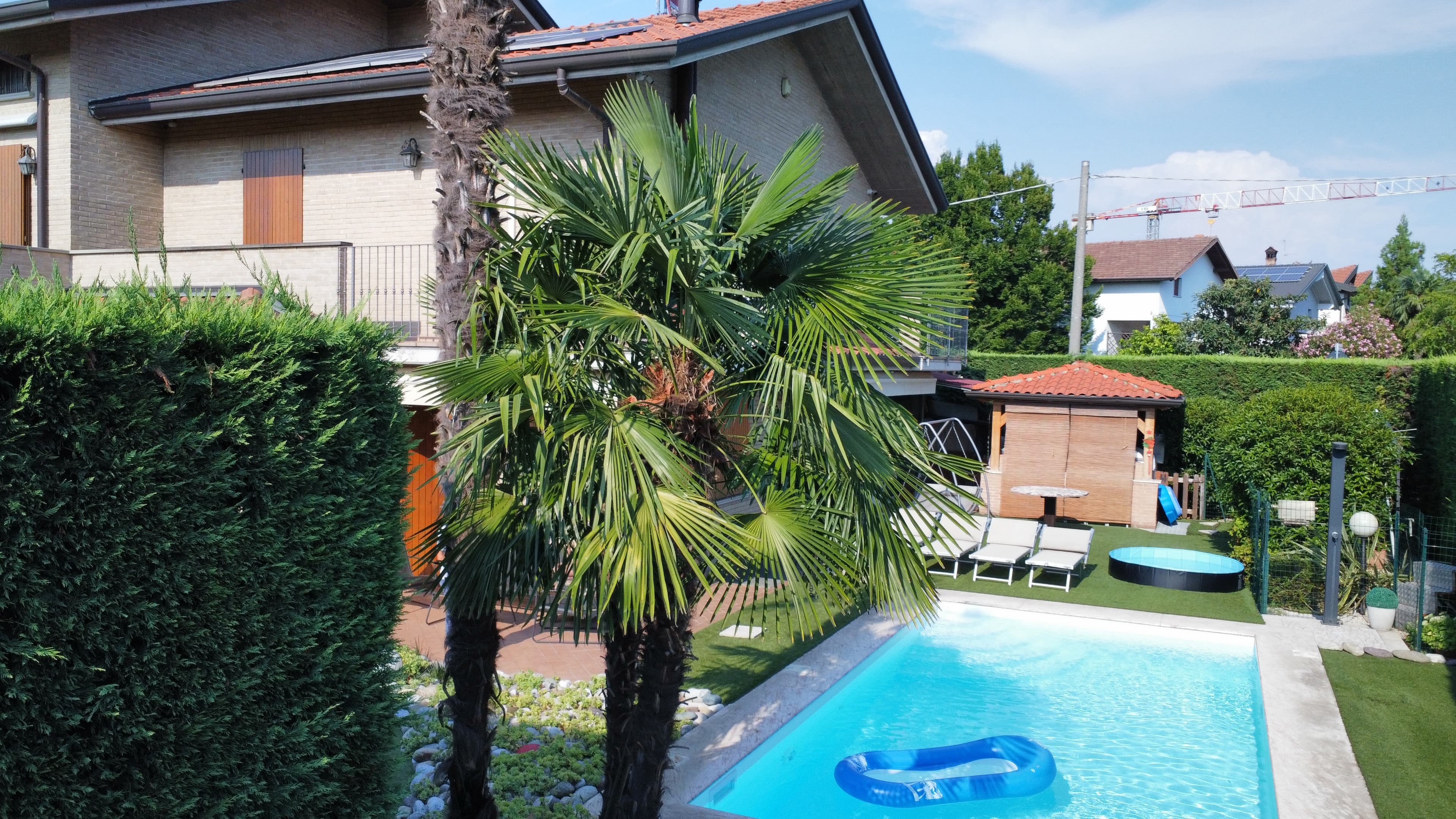 Villa con piscina - Immagine 3