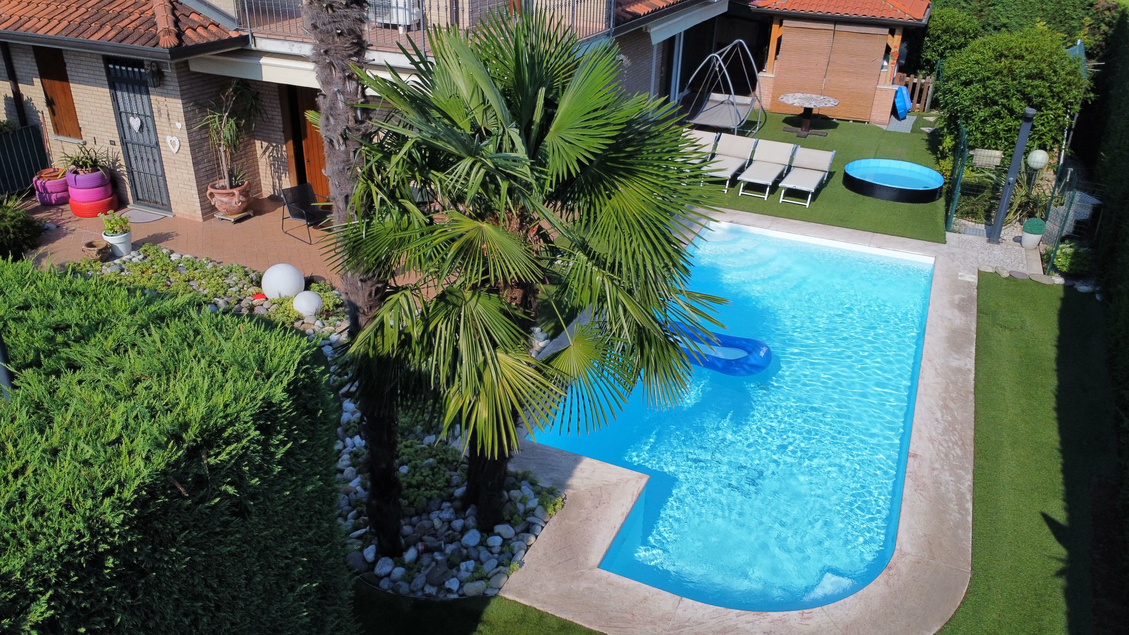 Villa con piscina - Immagine 5