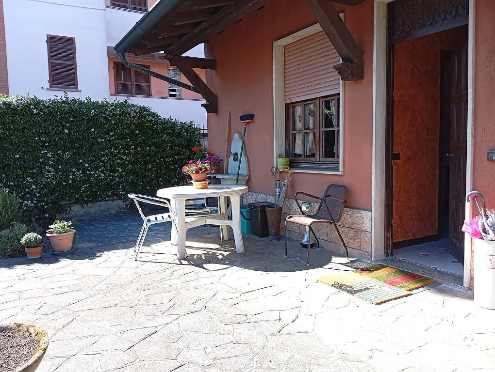 VILLA BIFAMILIARE IDEALE PER DUE FAMIGLIE - Immagine 2